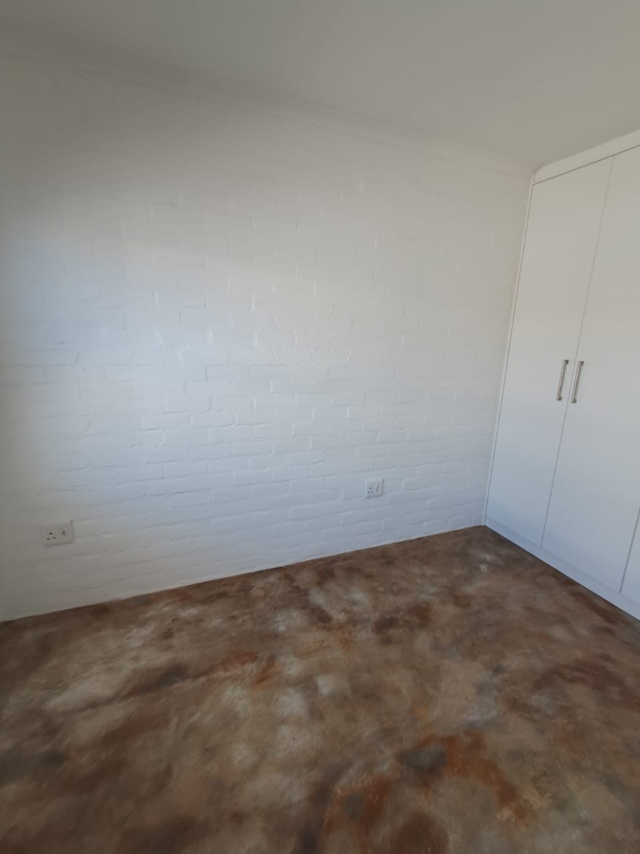 2 Bedroom Property for Sale in Britannia Bay Western Cape